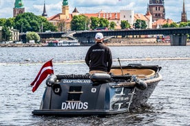 Riga: Private Boat tour mini cruise Riga City Panorama (30 min)