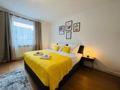 BIG-6-Guests-Kingsize-Netflix-Badewanne-Hauptbahnhof-Zentral