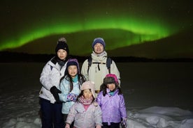 Tour fotografico di caccia all'aurora con barbecue