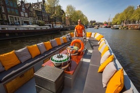 Passeio de barco privado em Amsterdã com bebidas ilimitadas