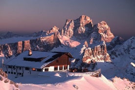 Dolomiti Skíferð: Super 8 Lagazuoi og 5 Torri frá Cortina d'Ampezzo