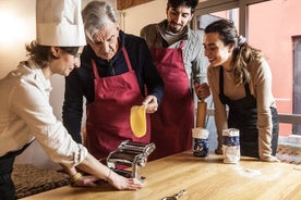 3 Hour Cooking Class: Homemade Pasta and Tiramisu in Venice