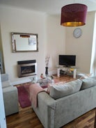 Modern 2bed close to the Promenade & Theatre