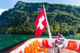 Lucerne Walking & Boat Tour: Den bedste schweiziske oplevelse