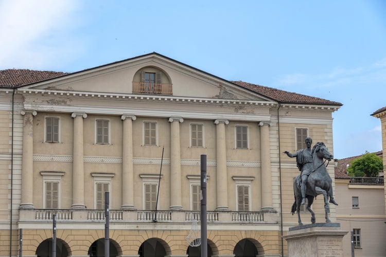 Photo of the square known as Piazza Giuseppe Mazzini, Casale Monferrato, Italy.