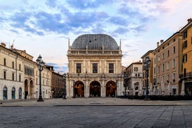 Visite à pied de Brescia avec guide audio et écrit par un local