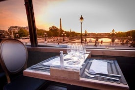 Paris Bustronome Gourmet Sightseeing Dinner on a Panoramic Bus