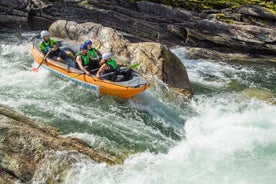 Rafting en eaux vives dans la vallée de Raundal