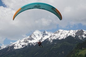 Parapendio al mattino compreso il video