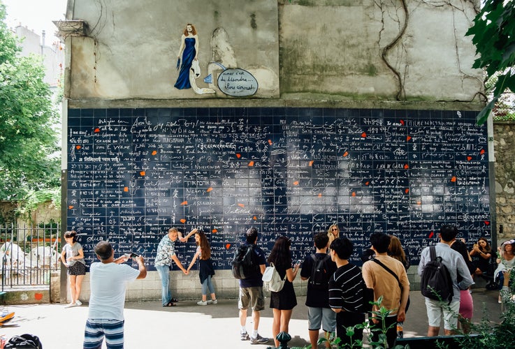 Le mur des je t-aime in Paris.jpg