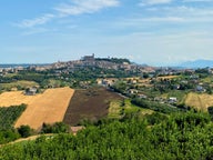 Pensionater i Fermo, Italien