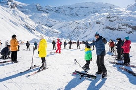 チューリッヒ発ティトリス山初スキー体験