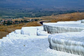 Pamukkale Einkaaðstoð frá eða til Izmir borgar eða Adnan Menderes flugvallar