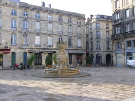 Photo of Bordeaux aerial panoramic view. Bordeaux is a port city on the Garonne river in Southwestern France.