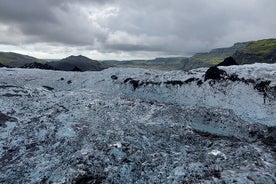 Sólheimajökull의 빙하 하이킹