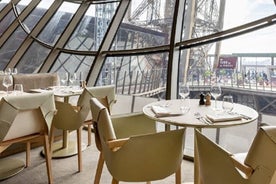 Lunch in Restaurant 58, ticket Eiffeltoren en boottocht over de Seine