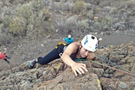 Via Ferrata á Gran Canaria. Lóðréttur ævintýragarður. Litlir hópar