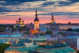 Caccia al tesoro di Tallinn e tour autoguidato dei migliori monumenti