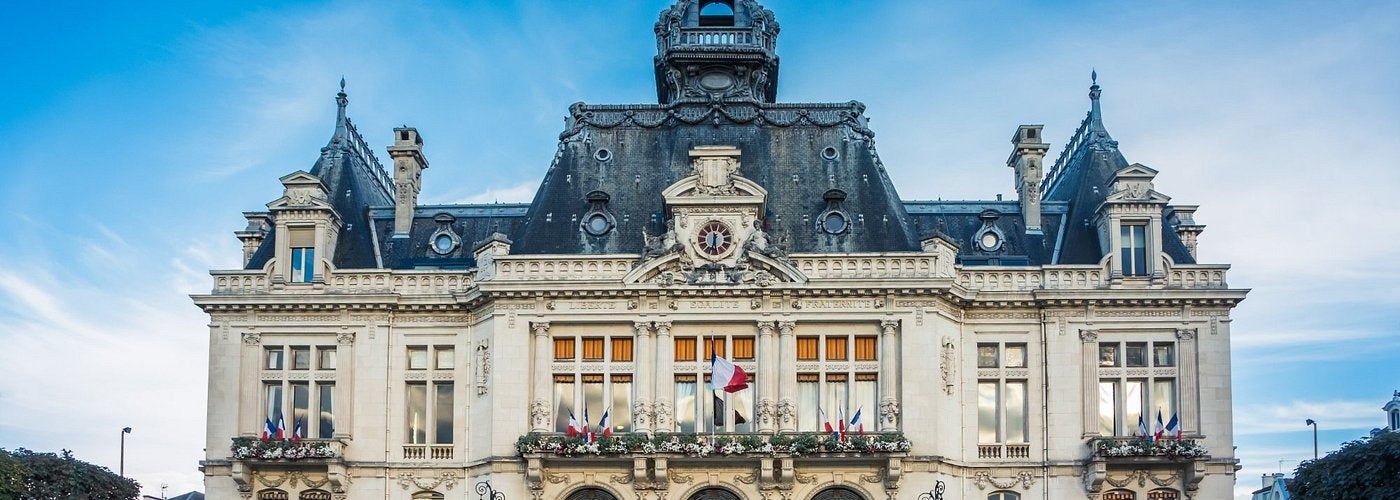 Photo of Place de l'Hôtel de Ville Vichy , France.