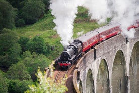 Glenfinnan Viaduct, Glencoe and Fort William Tour from Edinburgh