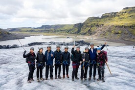 Experiência de geleiras em pequenos grupos a partir da geleira Solheimajokull