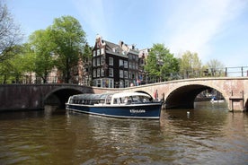 Amsterdam: City Canal Cruise with Audio Guide