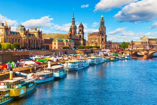 Beautiful view of Hamburg city center with town hall and Alster river, Germany.