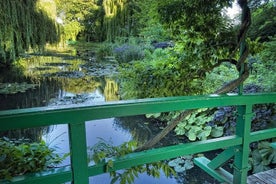 Giverny Halve dag begeleide reis met het huis en de tuinen van Monet vanuit Parijs per minibus