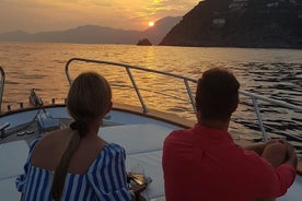 Croisière privée au coucher du soleil avec Prosecco à bord