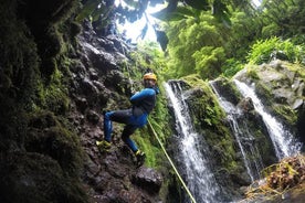 Canyoning nel Parco Naturale Ribeira dos Caldeirōes