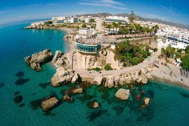 Visite privée de Motril à Nerja et les grottes de Nerja jusqu'à 8 personnes