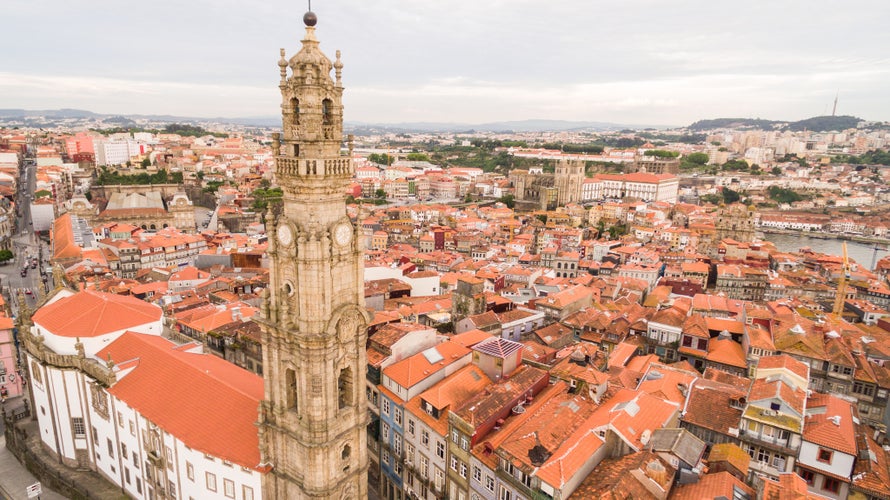 Clerigos tower in Porto.jpg