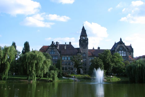Park of Stanislaw Tolpa ( Park stanisława Tołpy ) in Wrocław, Poland, view of the Faculty of Architecture, University of Technology in Wroclaw