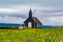 Best road trips in West Iceland