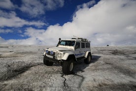 Тур по Золотому кольцу на внедорожнике Superjeep из Рейкьявика