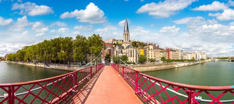 Photo of Old bridge and Saint Nazaire cathedral on the Orb river in Beziers, France.