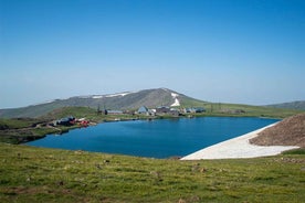 Yerevan: Aragats Norður Tindur Heildags Gönguferð