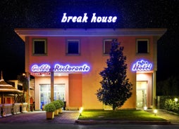 Break House Hotel