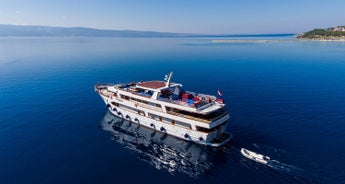 5-day Dubrovnik to Split one-way cruise - Superior boat, Mixed-age