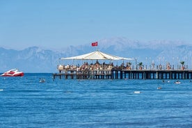 Sökkva þér í sögu Belek: Tímalaus borgarupplifun