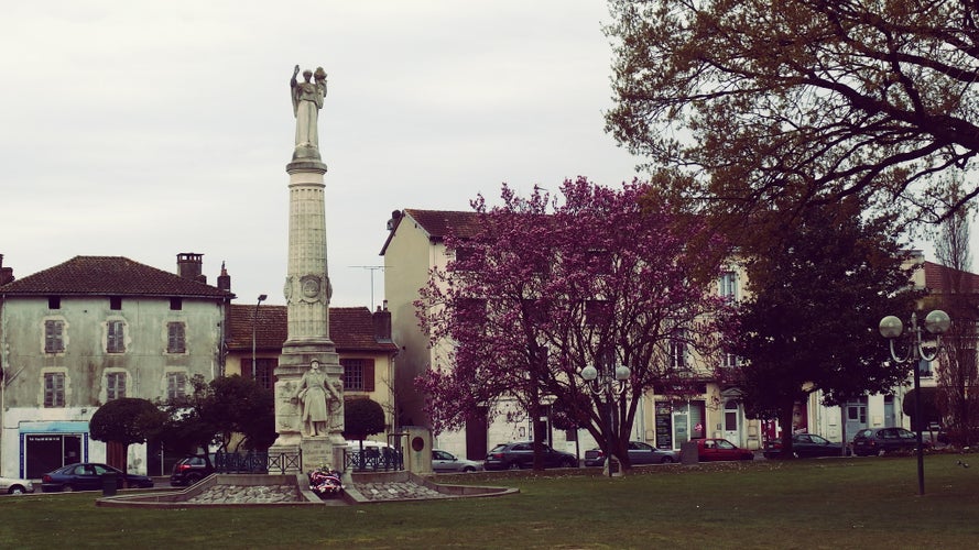 photo of view offf Dax France Landes Max Moras Park de La Mairie, Dax, France.