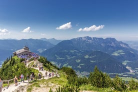 Privétransfer van Salzburg naar Passau met lokale Engelssprekende chauffeur