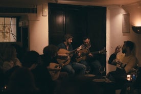 Canto do Poeta: Dinner in Lisbon–Portuguese live music–Fado Show