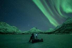 Spedizione dell'aurora boreale con guida fotografica artica per un massimo di 6 persone