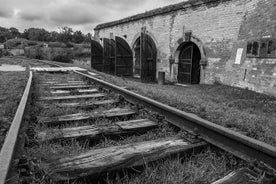 Excursion d'une journée au camp de concentration de Terezin, entrée au musée du ghetto et aux baraquements de Magdebourg incluse