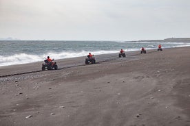 Excursão de quadriciclo nas areias de lava negra de Mýrdalur