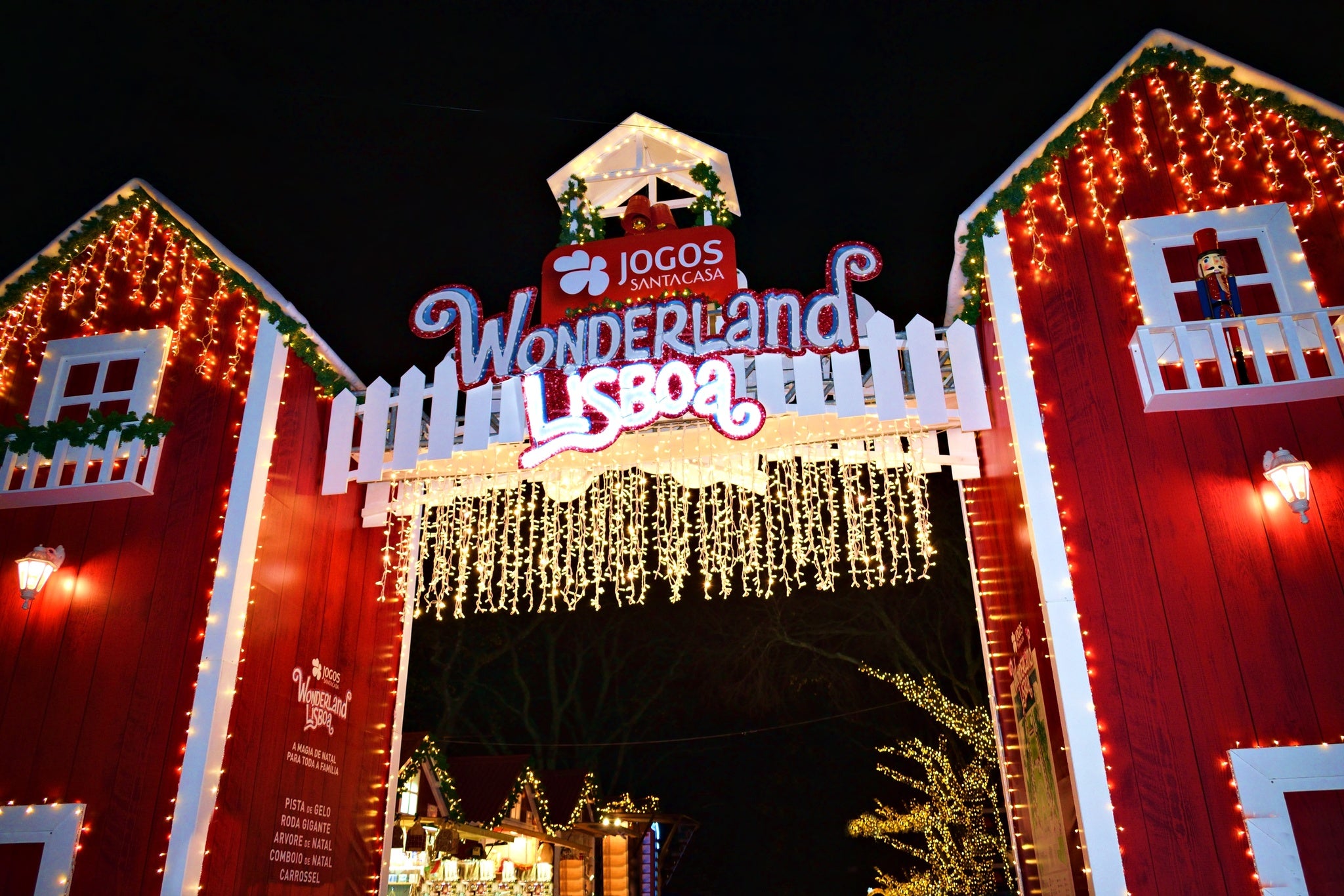 Christmas market in Lisbon.jpg