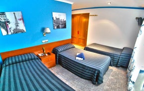 Hostal Apolo Trece