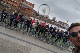 Gdansk: Guided Bike Tour of Old Town and Shipyard