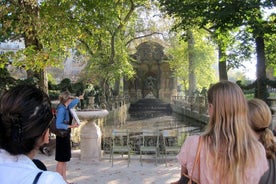 Small-Group Luxembourg Gardens Walking Tour in Paris